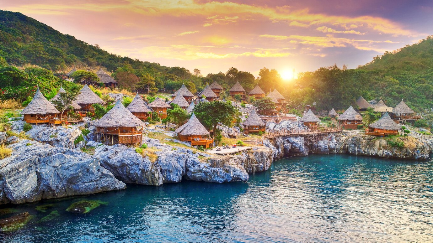 cottage-si-chang-island-thailand-335224-711